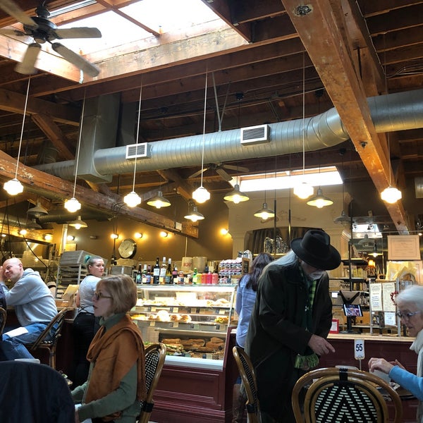 Marché St Honoré четверостишие