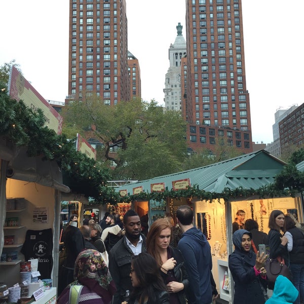 Снимок сделан в Union Square Holiday Market пользователем Michael P. 11/28/2015