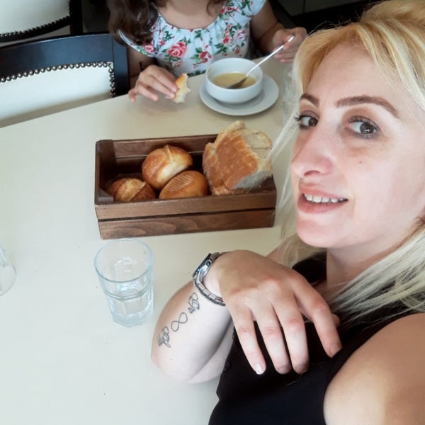 9/17/2018にMaralがFatsalı Hünkar Restoranで撮った写真