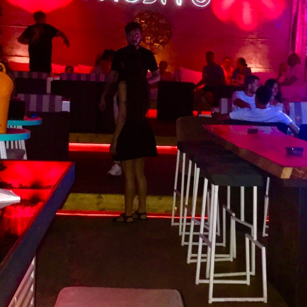 Foto tirada no(a) Mojito Lounge &amp; Club por Rıdvan B. em 7/9/2019