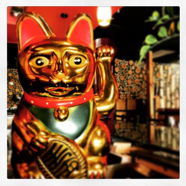 Foto tomada en Little Vietnam Restaurant &amp; Bar  por Michael A. el 3/28/2015