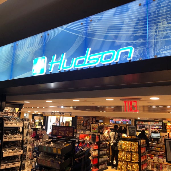 Hudson News Jamaica'da Gazete Bayisi