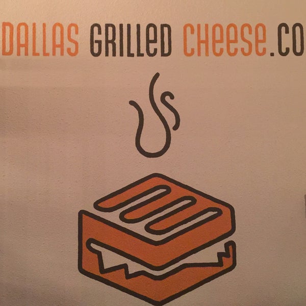 Снимок сделан в Dallas Grilled Cheese Co. пользователем Frank 2/25/2016