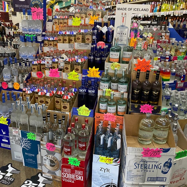 Caesar's Wine & Liquors Bensonhurst 4 tips from 185 visitors