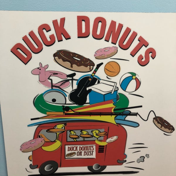 รูปภาพถ่ายที่ Duck Donuts โดย Frank เมื่อ 11/2/2018