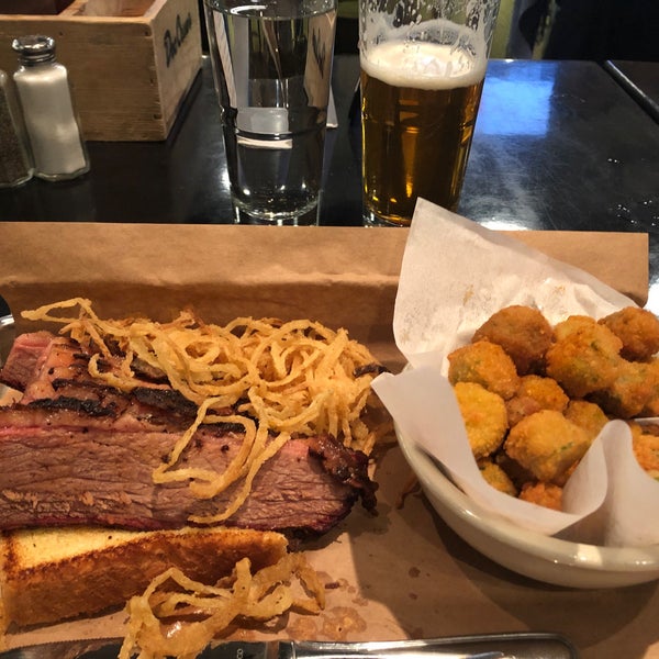 Photo taken at Doc Crow&#39;s Southern Smokehouse &amp; Raw Bar by Frank on 2/15/2019