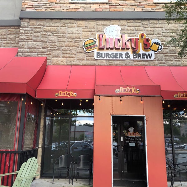 Photo taken at Lucky&#39;s Burger and Brew by Frank on 6/19/2020