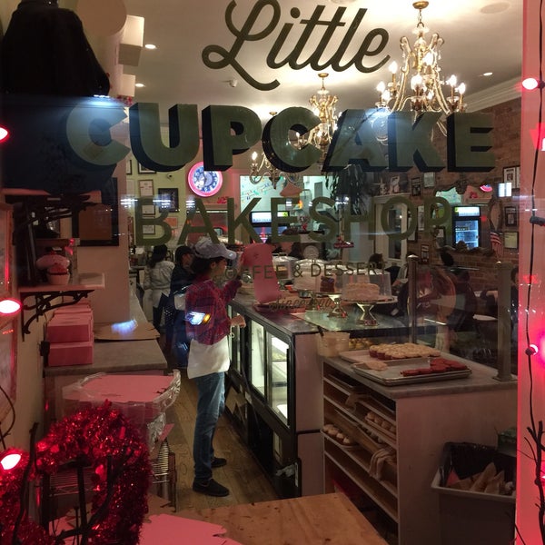 1/29/2017にFrankがLittle Cupcake Bakeshopで撮った写真