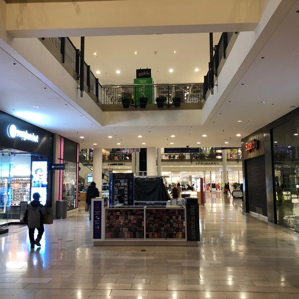 Vans store staten island deals mall
