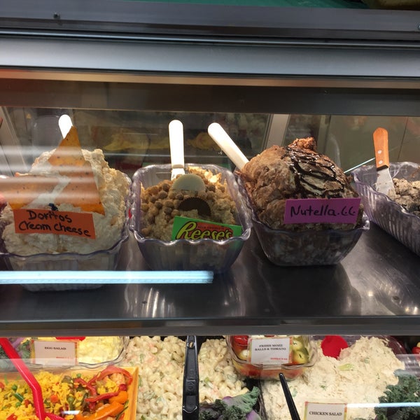 Bagels R Us Bagel Shop in Staten Island