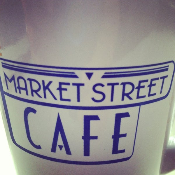 Foto tirada no(a) Market Street Diner por Laura G. em 5/1/2013