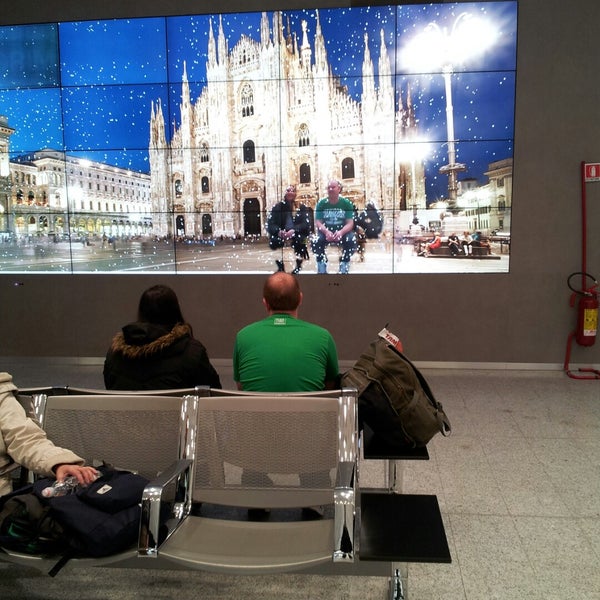Das Foto wurde bei Flughafen Mailand-Malpensa (MXP) von Semen S. am 11/22/2014 aufgenommen