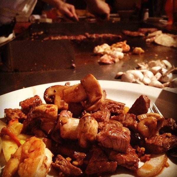 Photo taken at Arirang Hibachi Steakhouse by ANDRO N. on 2/19/2014