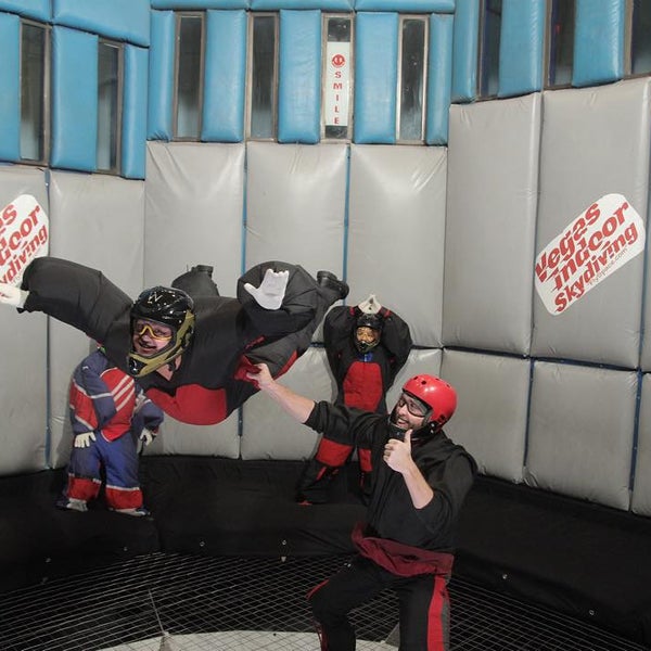 12/30/2015にlemorkyがVegas Indoor Skydivingで撮った写真