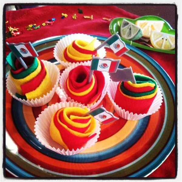 Card & Party Giant Miscellaneous Store in Glenview