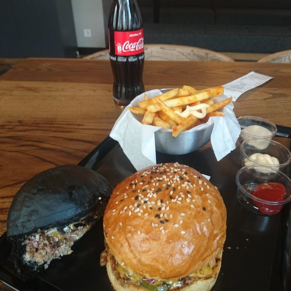 Photo taken at Unique Burgers by Nisa . on 3/14/2019