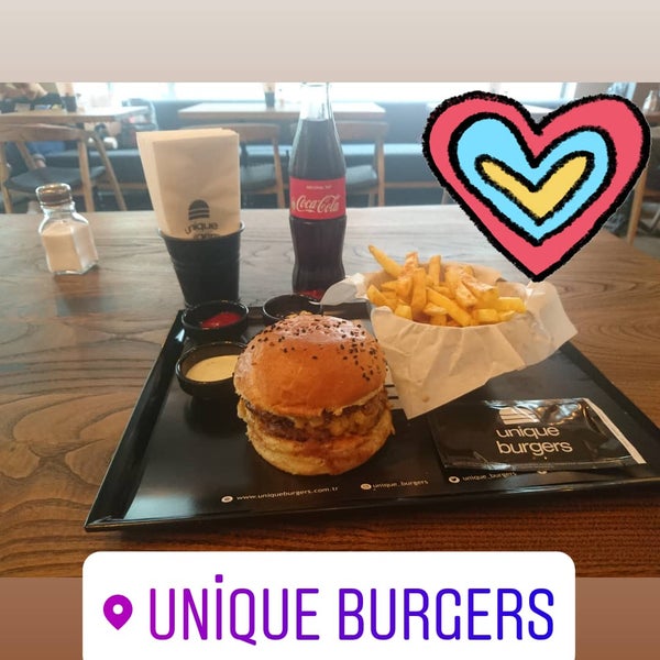 Снимок сделан в Unique Burgers пользователем Nisa . 6/13/2019