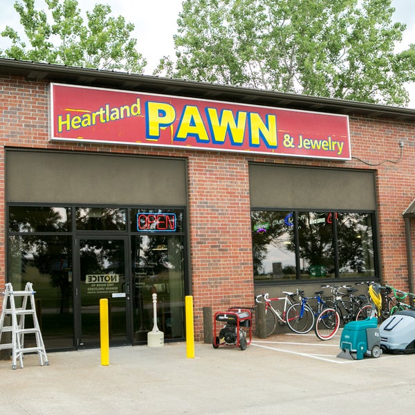 Photo taken at Heartland Pawn &amp; Jewelry by Heartland Pawn &amp; Jewelry on 6/28/2017