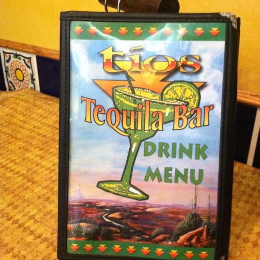 4/20/2013 tarihinde Kim B.ziyaretçi tarafından Tios Restaurant'de çekilen fotoğraf