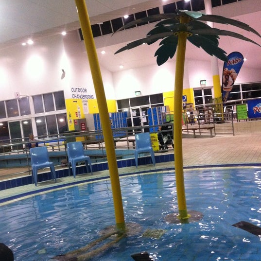 Bayswater Waves Swimming Pool in Embleton