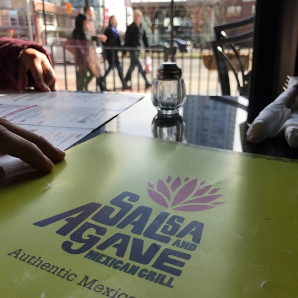 Photo taken at Salsa &amp; Agave Mexican Grill by Jorge R. on 2/26/2017