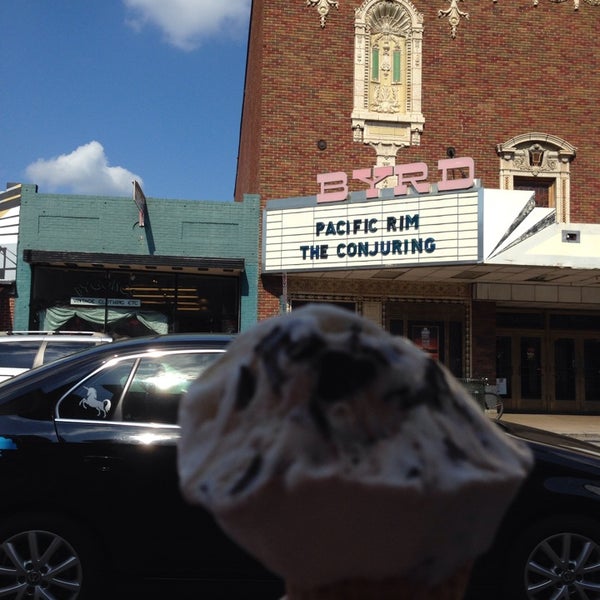 10/1/2013にElizabeth S.がBev&#39;s Homemade Ice Creamで撮った写真