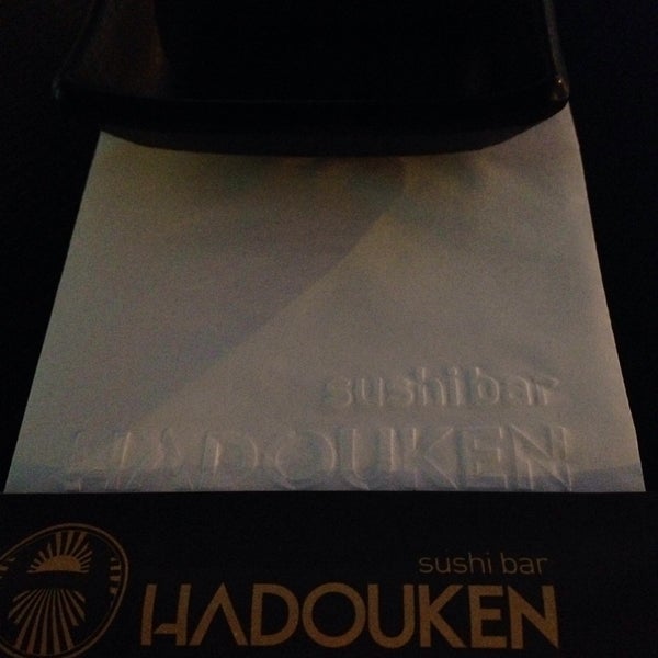 รูปภาพถ่ายที่ Hadouken Sushi Bar โดย Bruno P. เมื่อ 12/3/2014