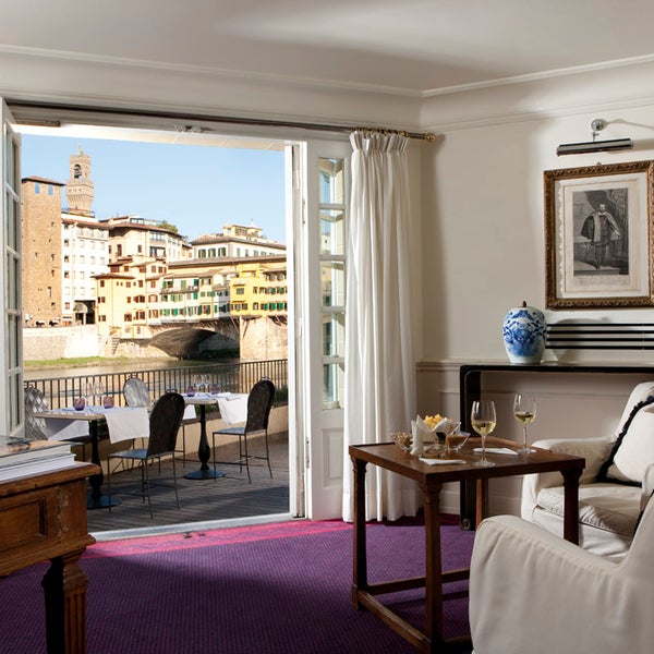 Das Foto wurde bei Hotel Lungarno von Lungarno Collection am 9/5/2014 aufgenommen