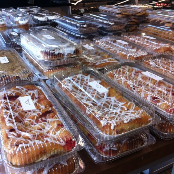 Photo prise au Oakland Bakery &amp; Market par Topher H. le8/26/2013