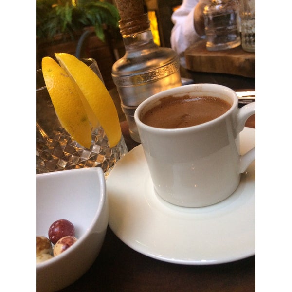 Photo taken at QUB COFFEE by Sevcan A. on 11/15/2019