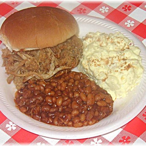 Photo taken at DADDIO&#39;S Down Home BBQ by DADDIO&#39;S Down Home BBQ on 5/19/2017
