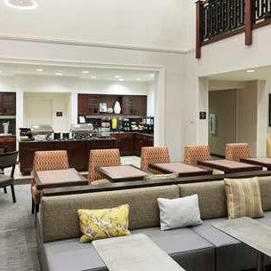 รูปภาพถ่ายที่ Homewood Suites by Hilton โดย Homewood Suites by Hilton เมื่อ 9/5/2014