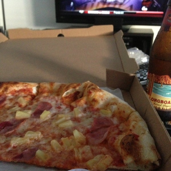 The Coop Pizza Pizzería en Palms