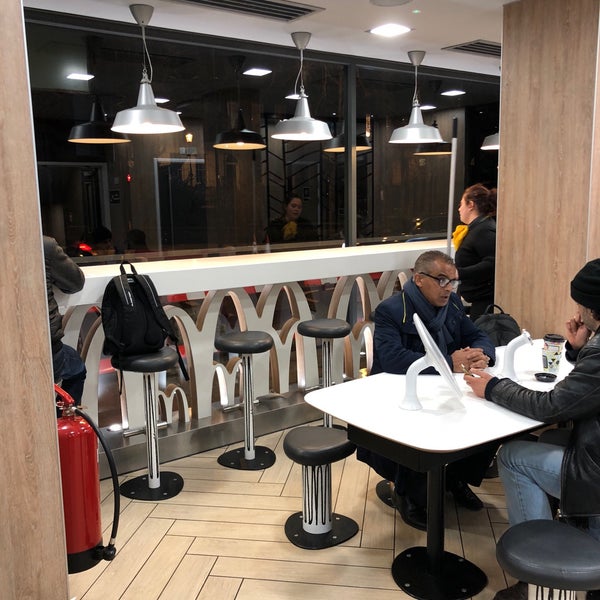 Photo prise au McDonald&#39;s par Tobias F. le3/14/2018