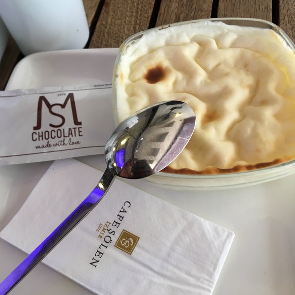 Foto tomada en Cafe Şölen  por Muaz I. el 8/21/2019