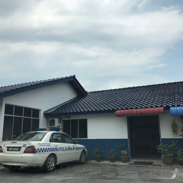 Balai Polis Simpang Renggam Police Station