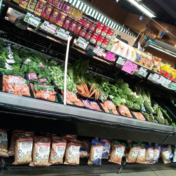 Photo taken at Norman Brothers Produce by Vy N. on 6/5/2013