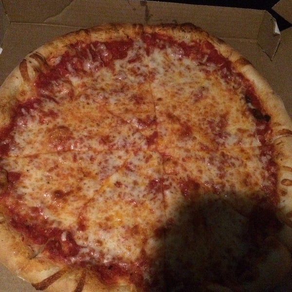 Love the cheese pizza!!!!