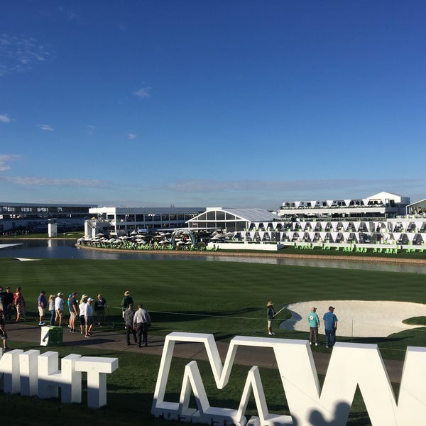 waste management phoenix open 18th hole - 1 tip from 132 visitors