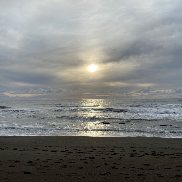 Photo taken at Moonstone Beach by Sichao W. on 12/25/2019