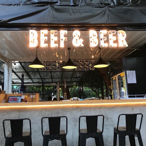 6/1/2017にNeelubon M.がButcher Beef &amp; Beerで撮った写真