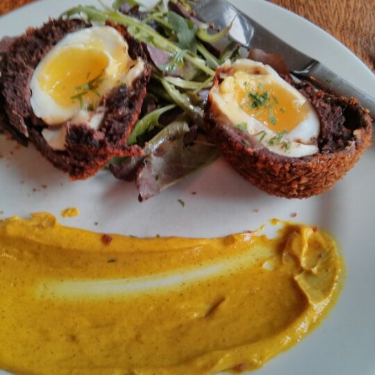 Black pudding scotch duck egg w. Curried mayo - awesome.