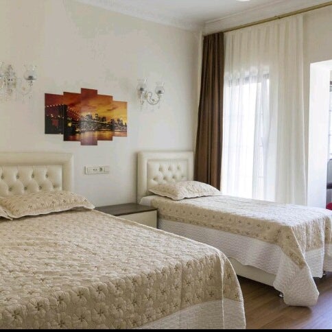 Photo prise au Zendy Suite Hotel par Barış S. le12/21/2014