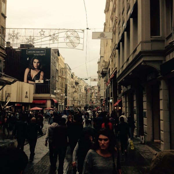 Photo taken at İstiklal Avenue by Muhammet Ö. on 10/11/2015