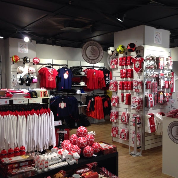 regeling gebruiker Wissen Ajax Fanshop - Luchthaven Schiphol - 0 tips