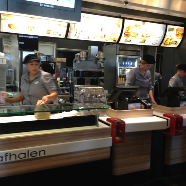 Photo prise au McDonald&#39;s par Best Bet On The Web h. le7/26/2013