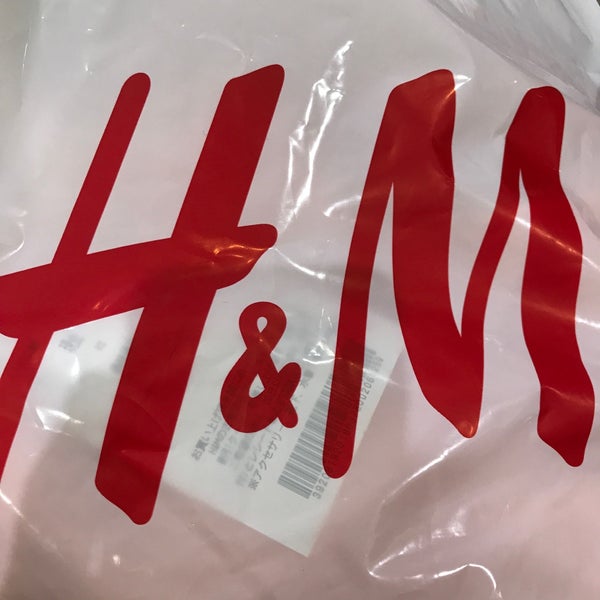 H M Takamatsu Shiの衣料品店