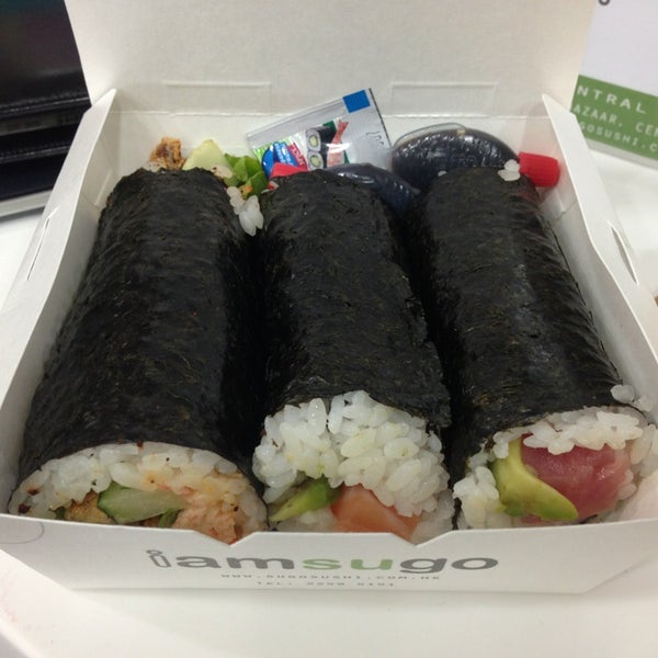 รูปภาพถ่ายที่ Sugo Sushi โดย Bles S. เมื่อ 7/18/2013