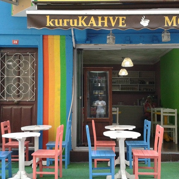 Das Foto wurde bei Kahve Molası von Kahve Molası am 9/2/2015 aufgenommen