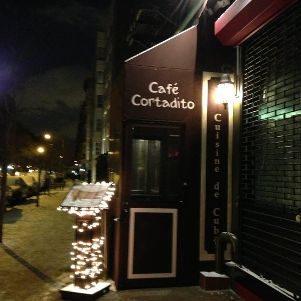 1/26/2013 tarihinde Jessica L.ziyaretçi tarafından Cafe Cortadito'de çekilen fotoğraf
